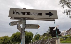 Wegweiser zum Heimatmuseum